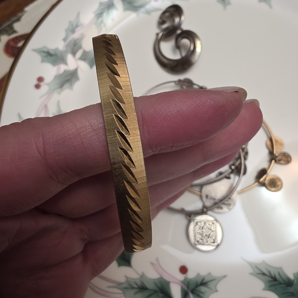 Vintage Multi Piece Gold And Silver Toned Jewelry Lot Bundle Estate - Picture 12 of 16